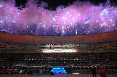 https://images.bd.nl/N2ZlNzA3Mzg4NDFiNDg0ZGYyMWUvZGlvLzIxMzQyODM0OC9maXQtd2lkdGgvNDAw/fireworks-explode-over-the-national-stadium-during-the-opening-ceremony-of-the-beijing-2022-winter-paralympic-games-in-beijing-on-march-4-2022-photo-by-mohd-rasfan-afp
