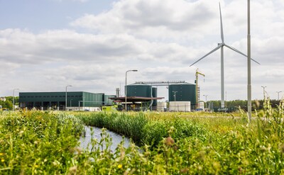 Rechter tikt provincie Brabant op de vingers over mestfabriek Tilburg-Noord: vergunningen niet in orde