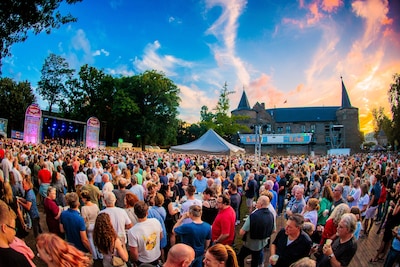 Stadsbestuur buigt na ophef: toch acht Kasteeltuinconcerten en Sinterklaascircus in kasteeltuin