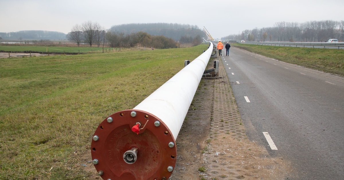 Nieuwe waterleiding voorkomt drinkwatertekort in Zeeland | Regio | BD.nl
