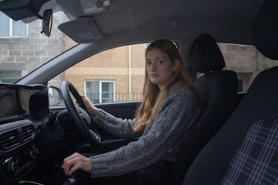 Paarse krokodil bij de RDW? Vlijmense Sifre (19) haalt rijbewijs maar krijgt het niet