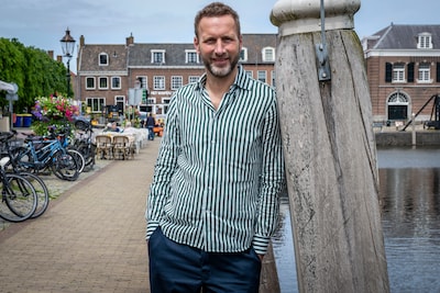 Korte nachten, lange zomer, NOS-presentator Gert v