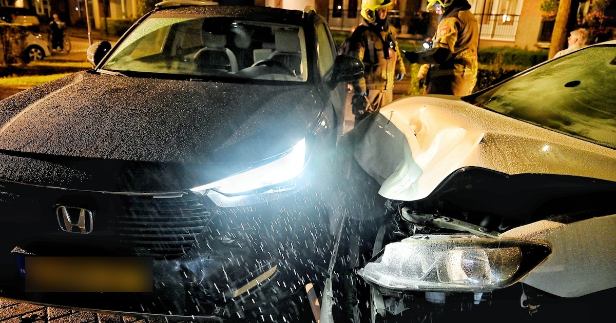 Vier gewonden bij botsing op kruising in Oisterwijk, bestuurder meegenomen voor alcoholtest.