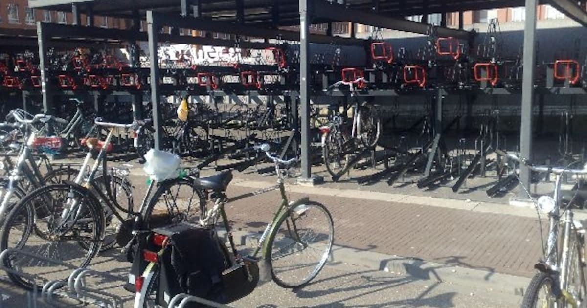 Fietsenstalling achter station is open | Regio | BD.nl