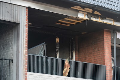 Opnieuw ellende aan de Orgelhof in Etten-Leur: bovenwoning brandt volledig uit na eerdere explosie