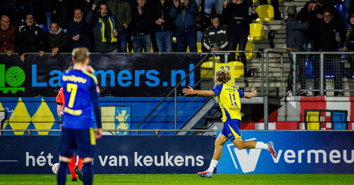 19-jarige RKC-held staat weer op: Tim van der Leij schiet ploeg naar ...