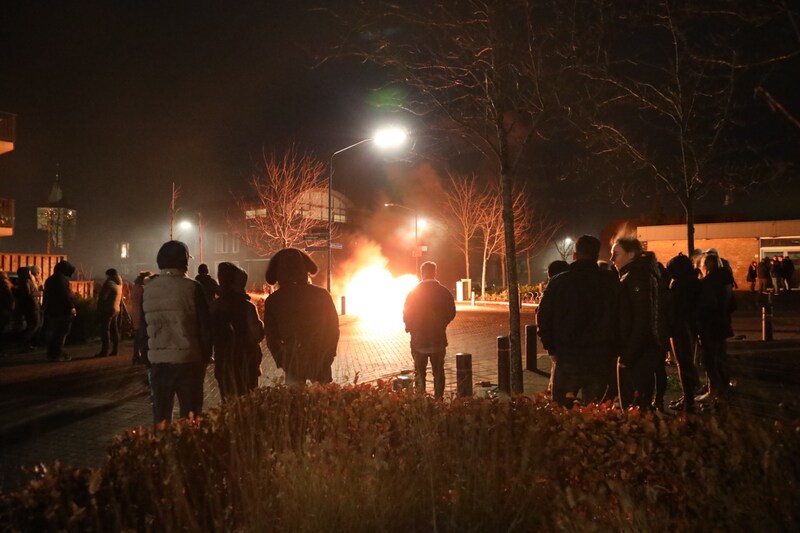 Auto in brand op de beruchte kruising in Veen.