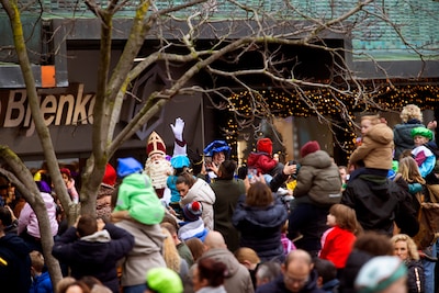 Opwinding nu Sinterklaas weer in Eindhoven is: ‘Ze wordt vrolijker door alles wat staat te gebeuren’