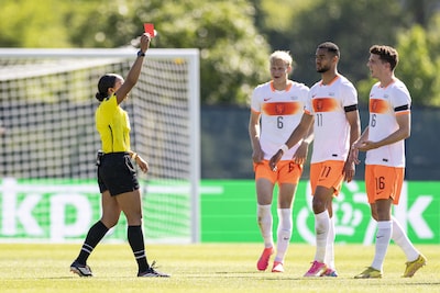 LIVE Oranje | Oranje geeft in pijnlijke slotfase v