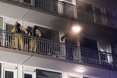 Bewoner spoorloos na brand in Helmondse flat, omwonenden hoorden een harde knal