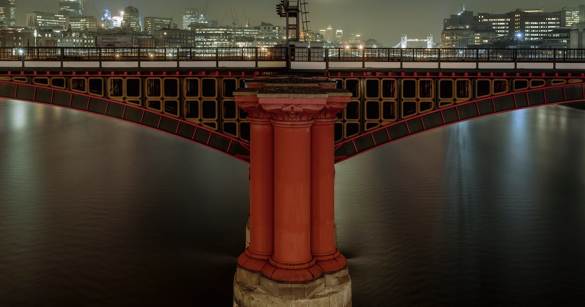 John Riddy gelooft nog in de fotografie | Tilburg e.o. | BD.nl