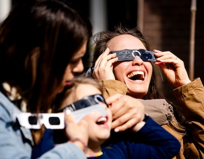 Bijzonder! Binnenkort is er een gedeeltelijke zonsverduistering te zien in Eindhoven