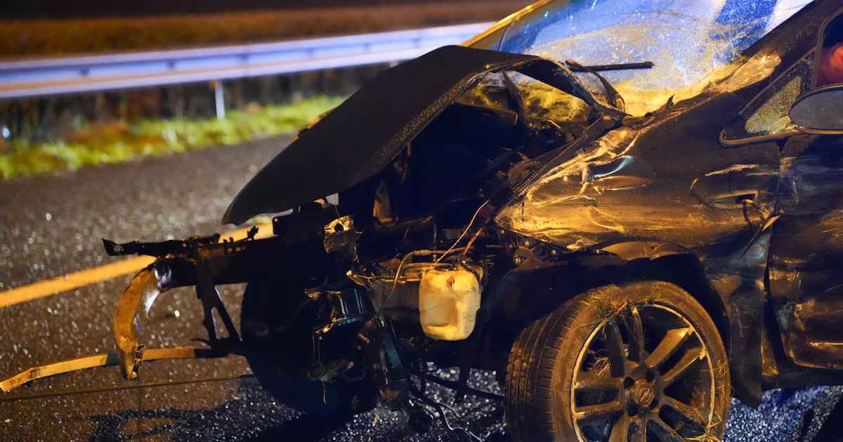 Meerdere gewonden bij ongeval op de A27 bij Nieuwendijk: motorblok vliegt over de snelweg