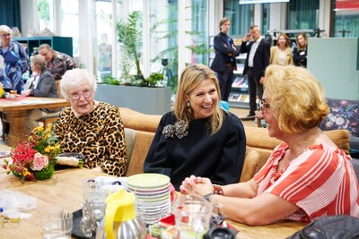 Bewoners Roofvogelwijk delen zorgen over sloop met koningin Máxima: ‘Ze gaf ons een goed gevoel’