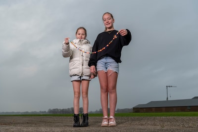 Jinte draagt een korte broek voor haar broertje Jop: ‘Ik wil dat hij gewoon thuis is’