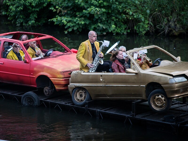 De Bosch Parade van 2014 op de Dommel in Den Bosch.