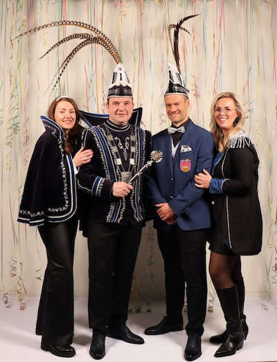 Prins Roel d’un Urste en prinses Marleen zwaaien de scepter over Paplippelland