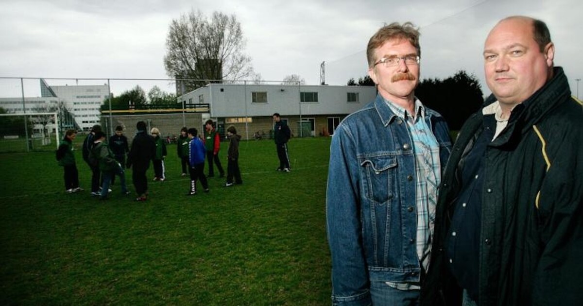 Sterke voetbalverhalen en sappige anekdotes | Sport | BD.nl