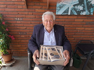 Een tank tegen het tuinhekje en dwangarbeid in Duitsland: Jan de Witte (98) blijft zijn oorlogsverha