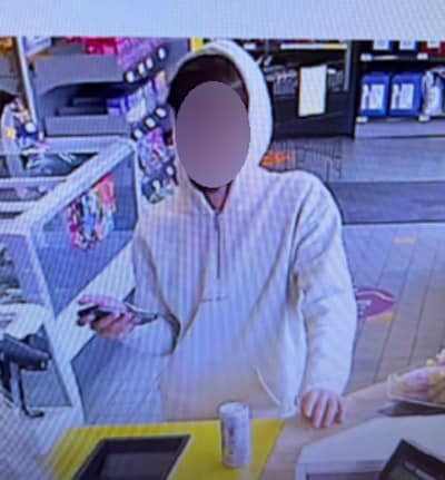 Oplichter steelt bankpas van 71-jarige man uit Uden en pint 3500 euro: na ruim twee maanden nog op vrije voeten