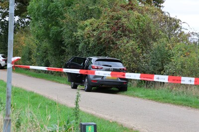 Mysterie rond dode man in geparkeerde auto: dit is wat we tot nu toe weten