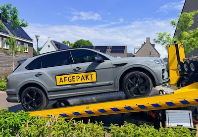 Bentley met nieuwwaarde van bijna drie ton in beslag genomen in gemeente Waalre