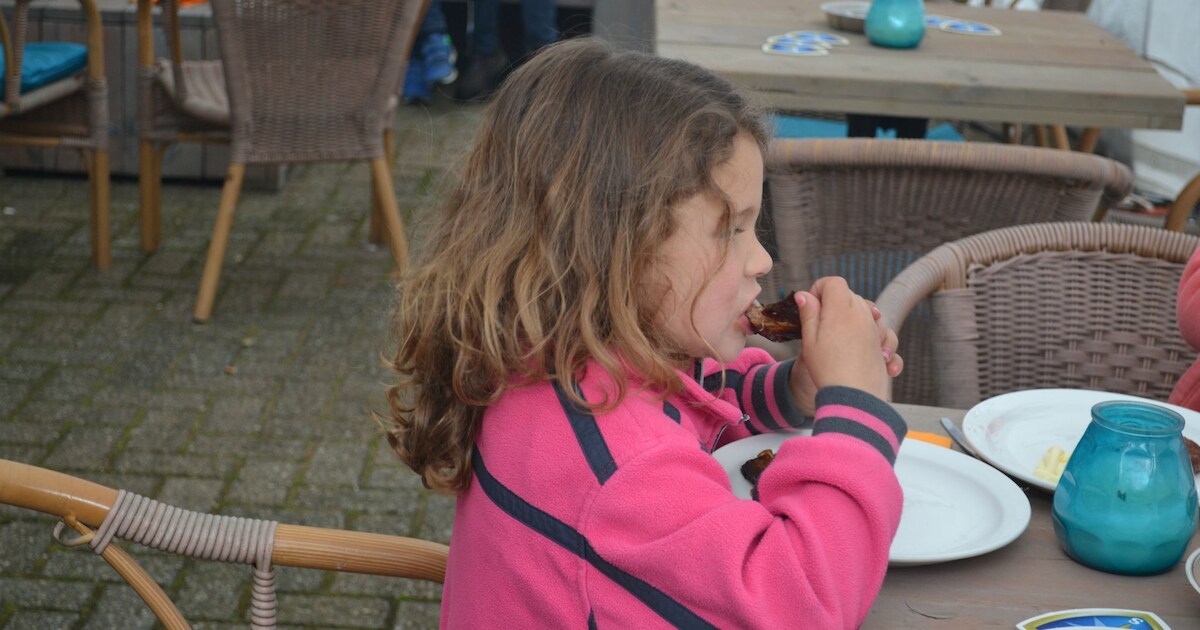 Geen roverstocht maar wel een gezellige barbecue op Koningsdag in Overlangel