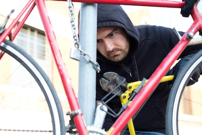 Man (36) in Den Bosch opgepakt voor meerdere fietsendiefstallen