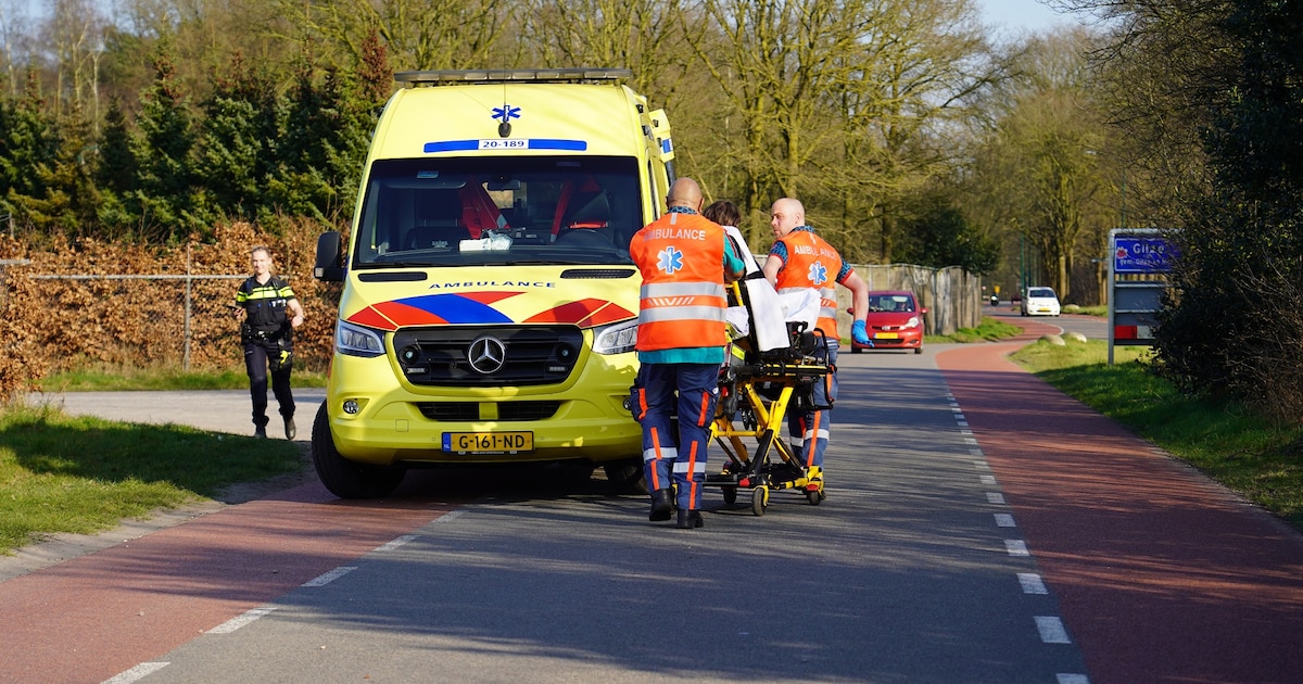 Motorrijder komt hard ten val in Gilze, verkeer omgeleid