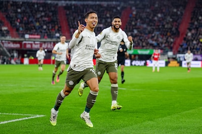 Ontketend PSV laat AZ er een half uur uitzien als een natte theedoek en pakt wéér een klinkende zege in Alkmaar