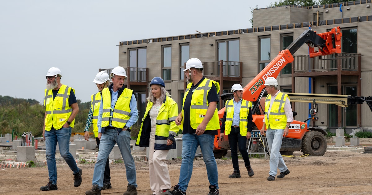 Woningen van hout die je kunt verplaatsen: waarom gemeenten uit het hele land naar Kaatsheuvel komen