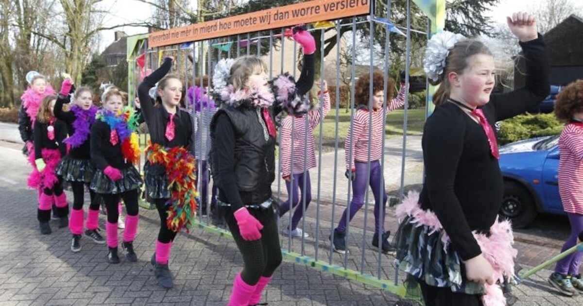 Optocht: winnaar zo blij als een Guppy | Oud Reusel - De Mierden