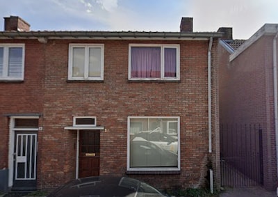 Deze ruwe diamant zoekt iemand die graag de handjes laat wapperen