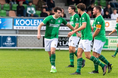 Hilvaria grijpt naast promotie, maar Mika (24) valt tóch op: ‘Je had net zo goed een ander kunnen kiezen’