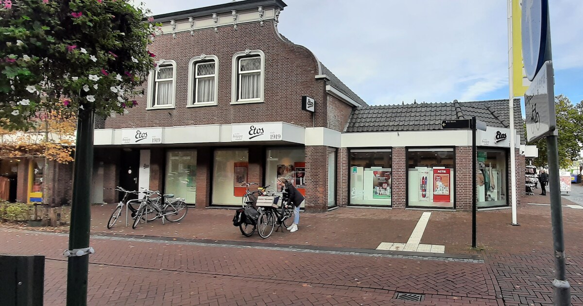 Twee Etossen In n Dorp Blijkt Toch Te Veel Filiaal In Centrum 