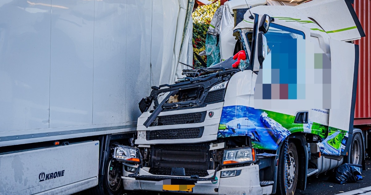 Twee zwaargewonden bij ongeval op A2 bij Liempde: rijbaan gesloten tussen Boxtel en Best-West tot 21