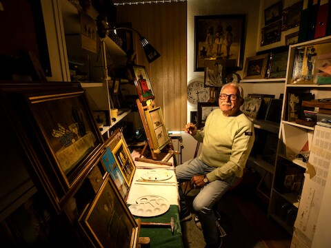 Peer Verlangen toverde al driehonderd schilderijen uit zijn bezemkast; schilder uit Aalst vertelt over zijn passie