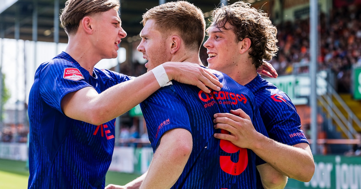 Heerlijke beelden: Willem II scoort, groot feest in Tilburg