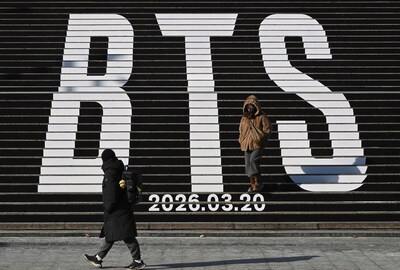 https://images.bd.nl/NjlkYjkwMjg0MmU1ODM4Nzg4MzcvZGlvLzI2OTEwNDkyNi9maXQtd2lkdGgvNDAw/files-pedestrians-walk-along-the-stairs-displayed-with-the-bts-logo-and-release-date-of-bts-2026-album-at-gwanghwamun-square-in-seoul-on-january-14-2026-mexico-s-president-claudia-sheinbaum-declared-on-january-26-2026-that-nearly-a-million-young-people-had-vied-for-one-of-the-coveted-150-000-tickets-to-k-pop-megastars-bts-s-mexican-gigs-and-said-she-wrote-to-south-korea-s-president-lee-jae-myung-to-ask-that-he-bring-the-acclaimed-k-pop-artists-more-often-to-her-country-sheinbaum-said-she-had-also-asked-ocesa-the-promoter-of-the-shows-in-mexico-about-the-possibility-of-organizing-more-dates-but-received-a-negative-answer-bts-will-perform-three-dates-in-mexico-city-in-may-2026-photo-by-jung-yeon-je-afp