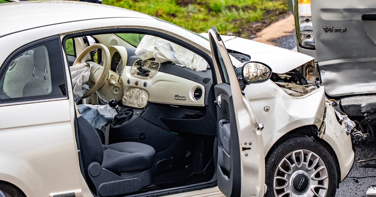 Twee gewonden bij ongeval op de A50 bij Schaijk: bestuurder en bijrijder naar het ziekenhuis