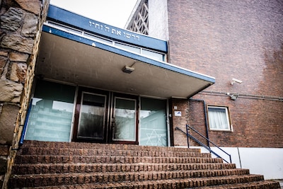 Dit weten we tot nu toe over de invallen in Tilburg na de explosie bij een synagoge in Rotterdam