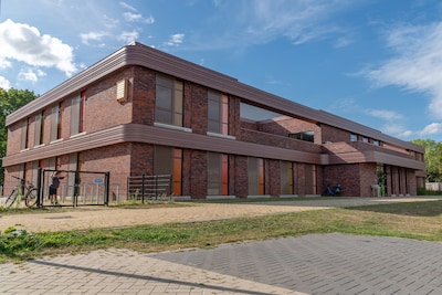 Na beveiligers moeten nu camera’s overlast van jongeren bij kindcentrum in Oudheusden tegengaan