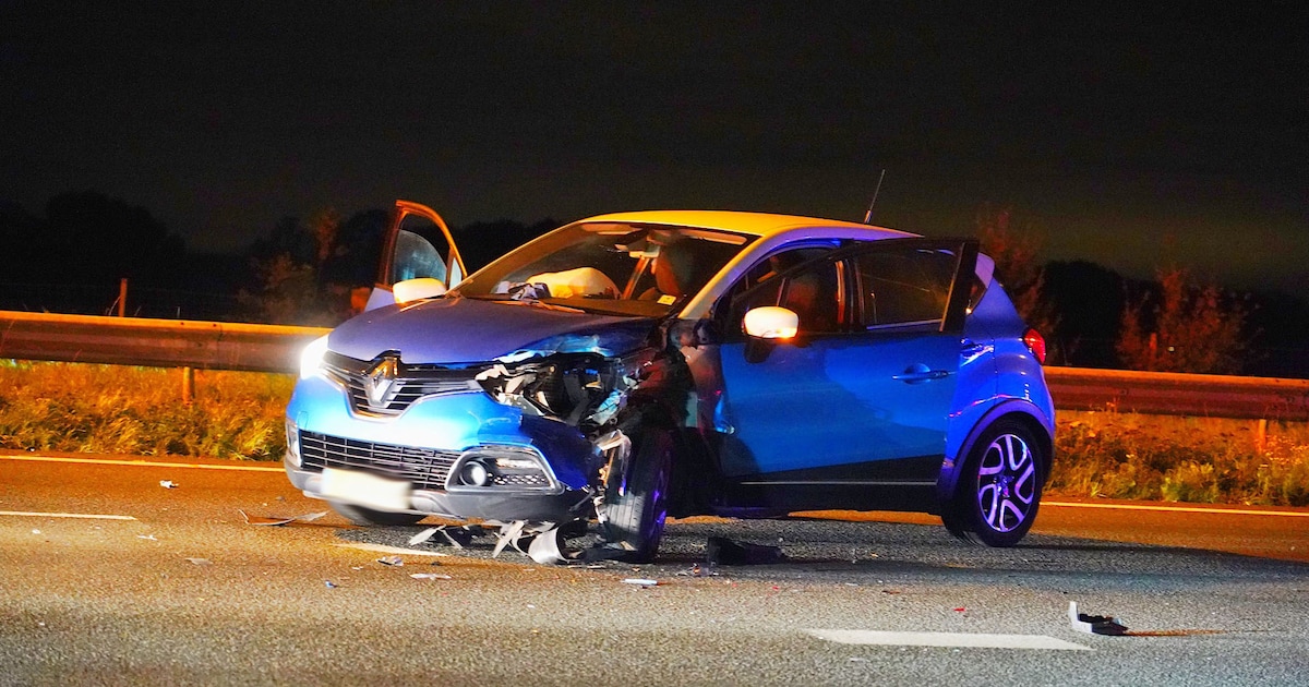 Gewonde bij botsing tussen meerdere auto’s op A58 bij Gilze, twee rijstroken dicht.