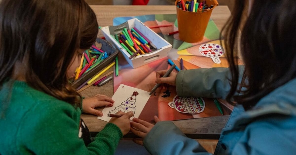 Winters knutselen op kasteel Hernen tijdens kerstvakantie.