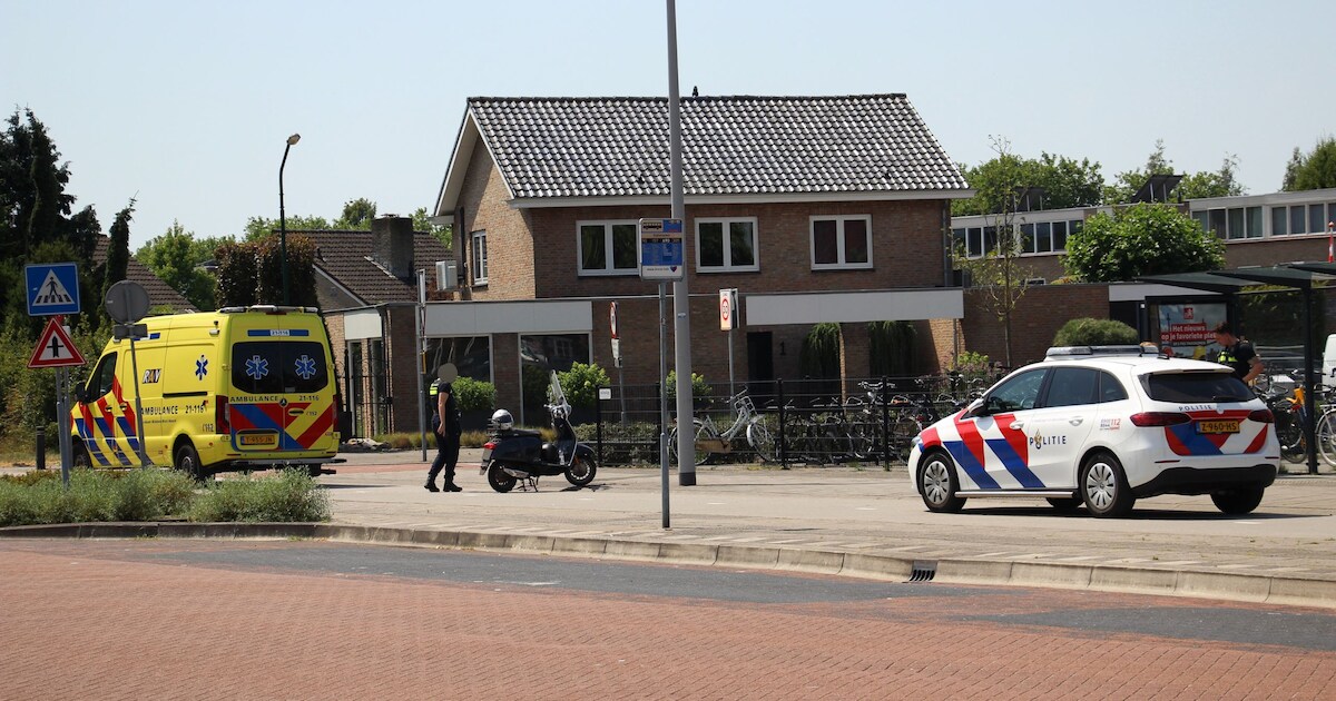 Scooterrijder gewond bij aanrijding met auto in Heesch.