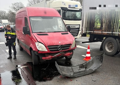 Ongeval met meerdere voertuigen op de N65 bij Biezenmortel zorgt voor vertraging richting Tilburg