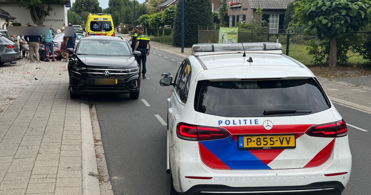Bestuurder van auto komt om het leven bij ongeluk.