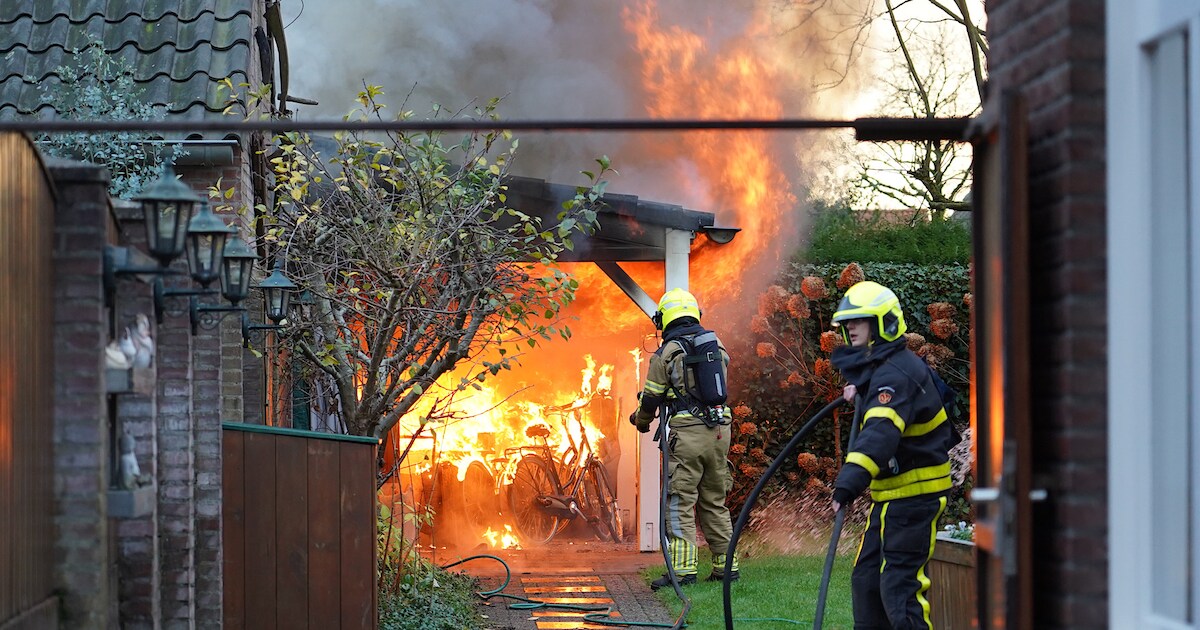 Middelbrand op Tuinstraat in Rijen