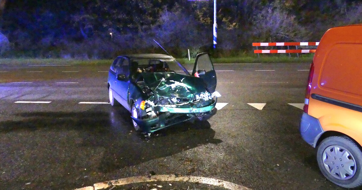 Vrouw gewond bij botsing op Provincialeweg in Heesbeen