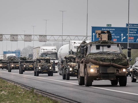 Archiefbeeld van een militaire colonne.